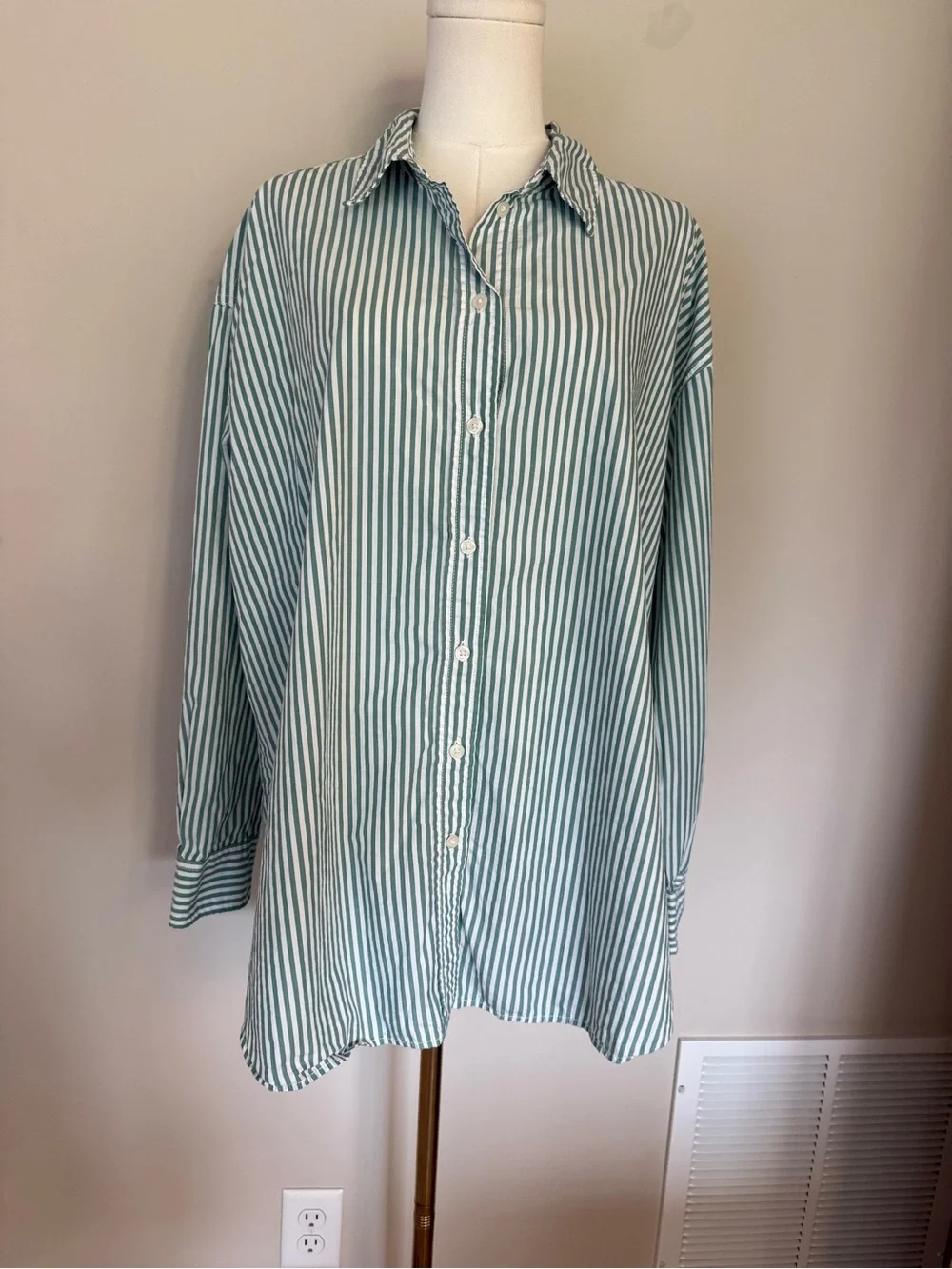 Universal Thread Green White Striped Oversized Cotton Button Down Boy Shirt L - Picture 5 of 10